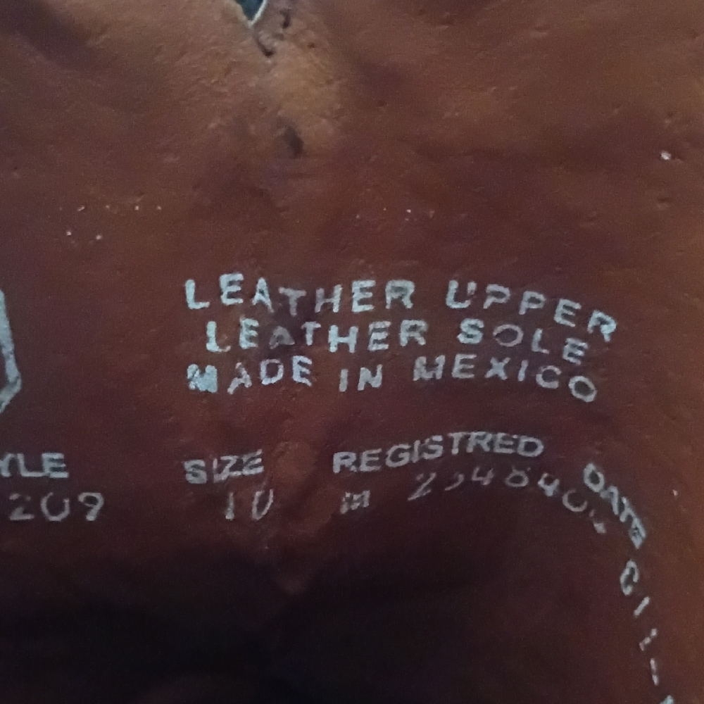 Classic Brown Leather Women's Boots - Picture 9 of 9